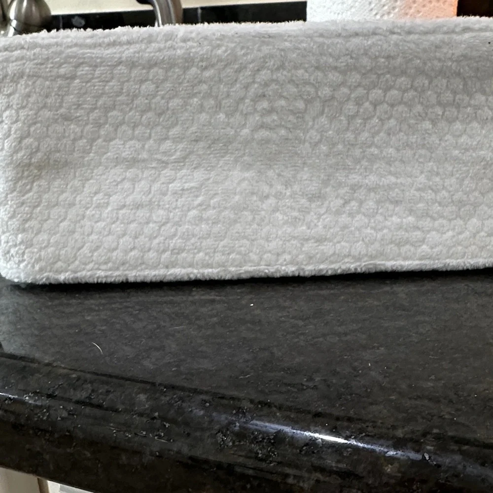 4 - Elegant White Textured Women's Bag - Picture 4 of 6